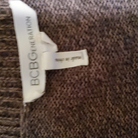 BCB Generation V-Neck Sweater Soft Knit Size S - Picture 4 of 7